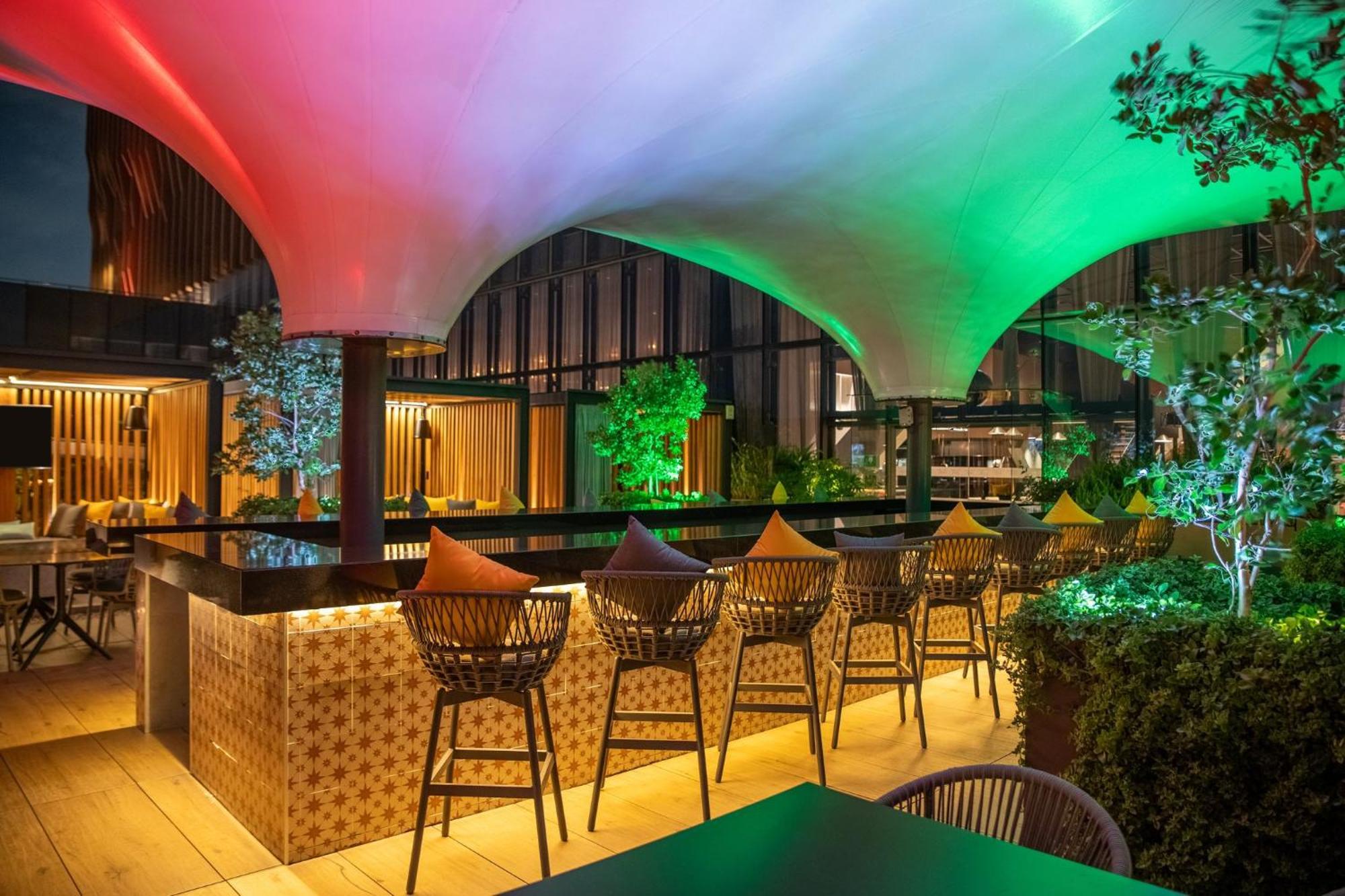 Fiesta Americana Viaducto Aeropuerto Mexiko-Stadt Exterior foto The Bar